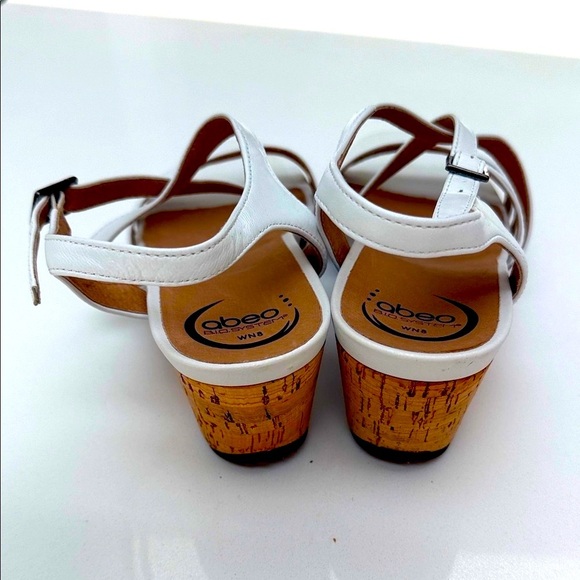 Abeo Loretta White Leather Orthotic Sandal: NWB - Picture 9 of 15